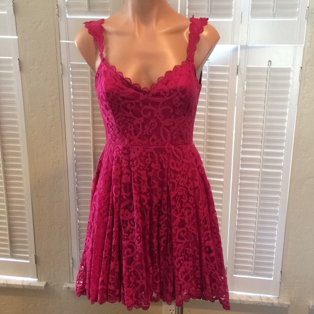 Emme Lee high/low spring/summer dress. Prom season is upon us.